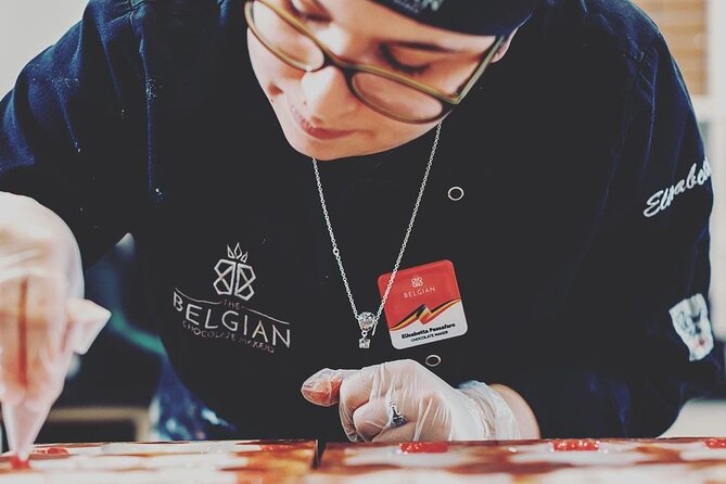 1.5h Belgian Chocolate Workshop in Brussels (bean to bar) - Making mendiants and a personal chocolate bar