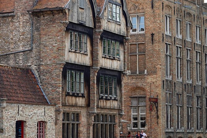2-Hour Historical Walking Tour in Bruges with Praline Included - Boniface Bridge and the best canal views