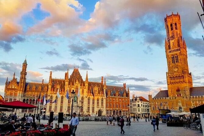 2-Hour Medieval Walk and Chocolate Tasting in Bruges - Halve Maan Brewery and the chocolate stop