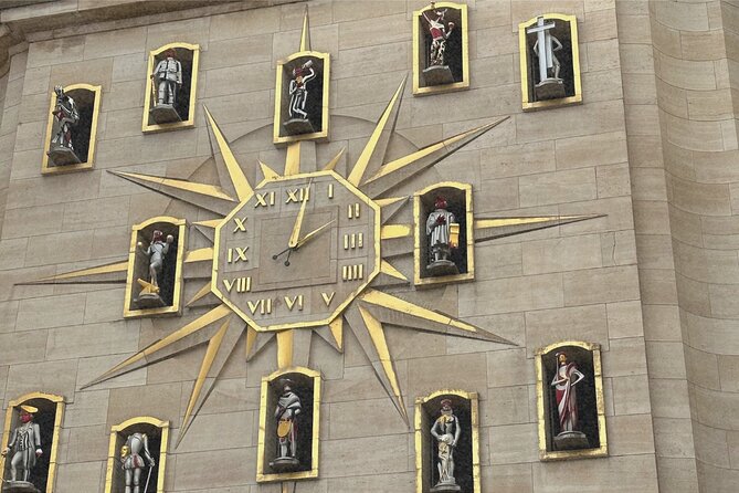 A Self-Guided Tour of Brussels: From Medieval to Modern Times - Starting beside the Royal Palace
