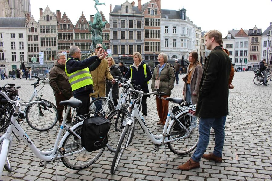 Antwerp: City Highlights Guided Bike Tour - Central Station, the grand finale