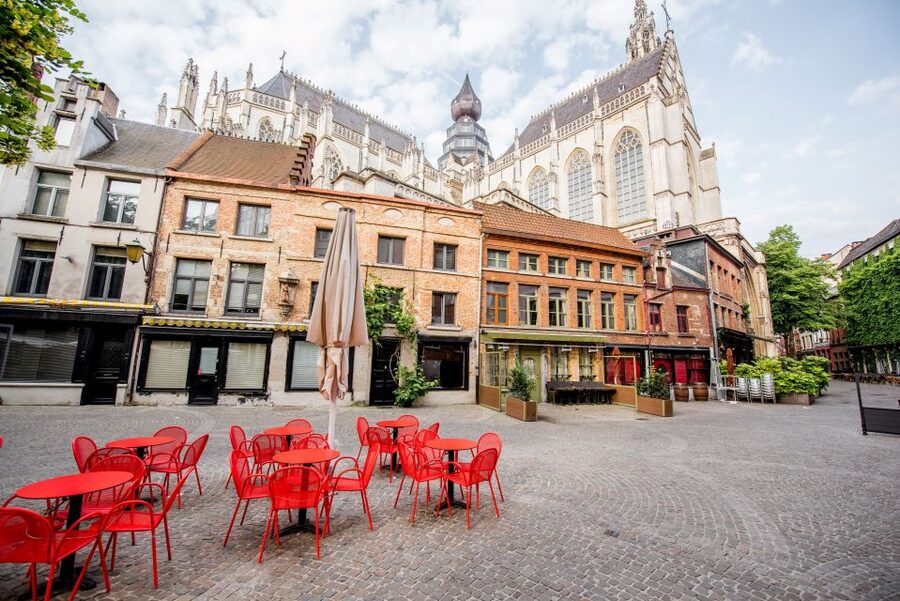 Antwerp: Express Walk with a Local in 60 minutes - Meir Street and Antwerp’s diamond district