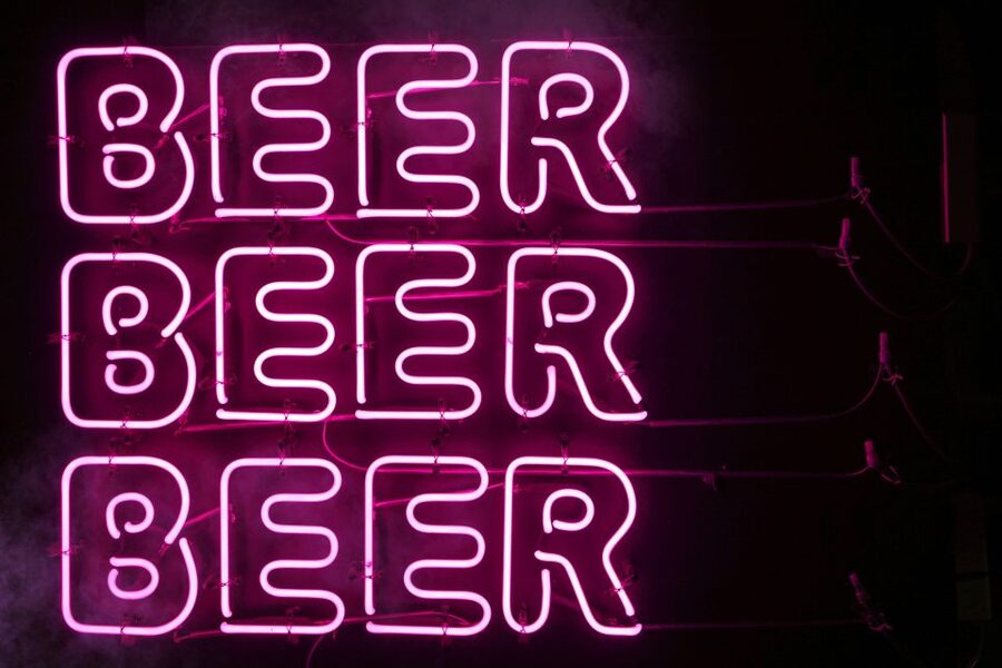 Antwerp: Guided Beer Tasting Tour with Beer Expert - Second café: comparing styles instead of guessing