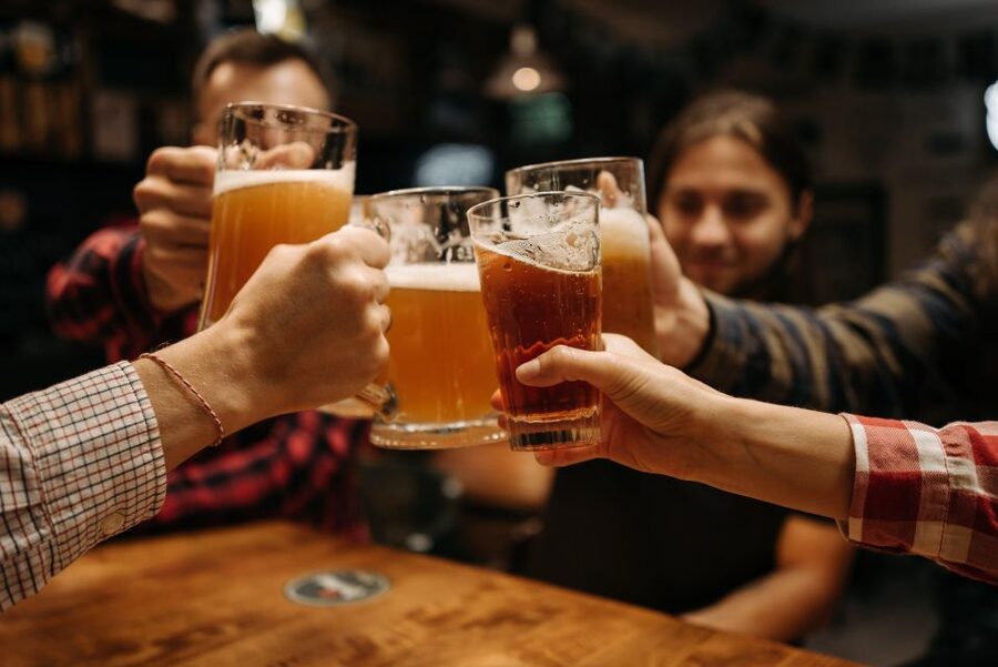 Antwerp: Guided Beer Tasting Tour with Beer Expert - Practical planning for a two-hour, rain-or-shine walk
