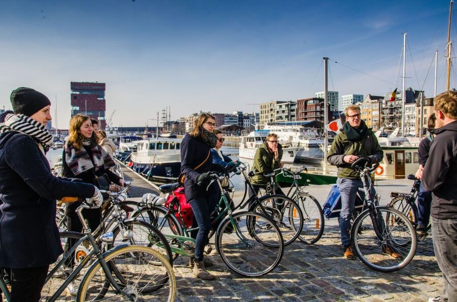 Antwerp: Guided Bike Tour - Cogels-Osylei and Antwerp’s Grand South