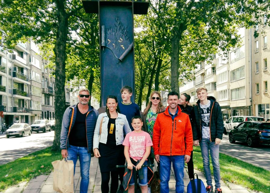 Antwerp: Jewish Neighbourhood Guided Walking Tour - Walking through the diamond district