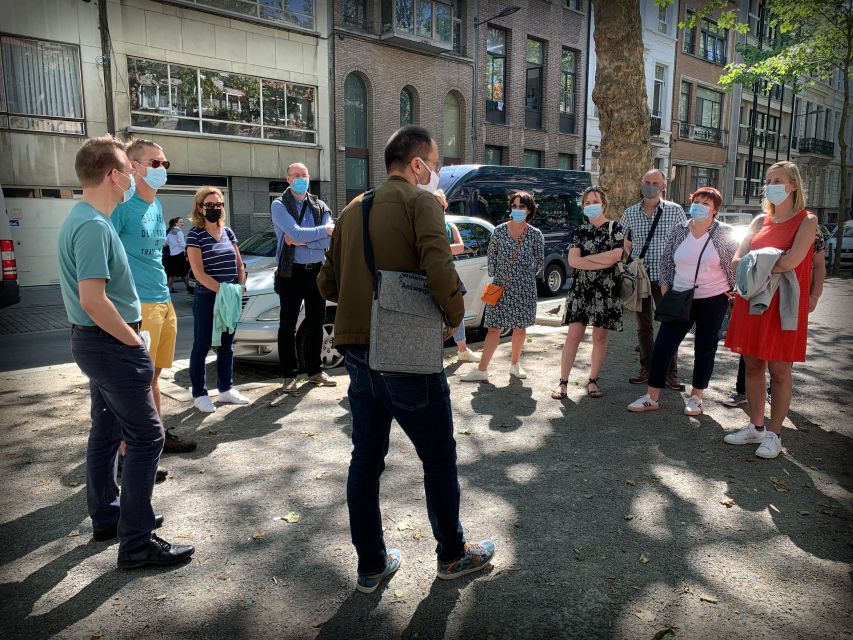 Antwerp: Jewish Neighbourhood Guided Walking Tour - Jewish bakeries, shops, and synagogues