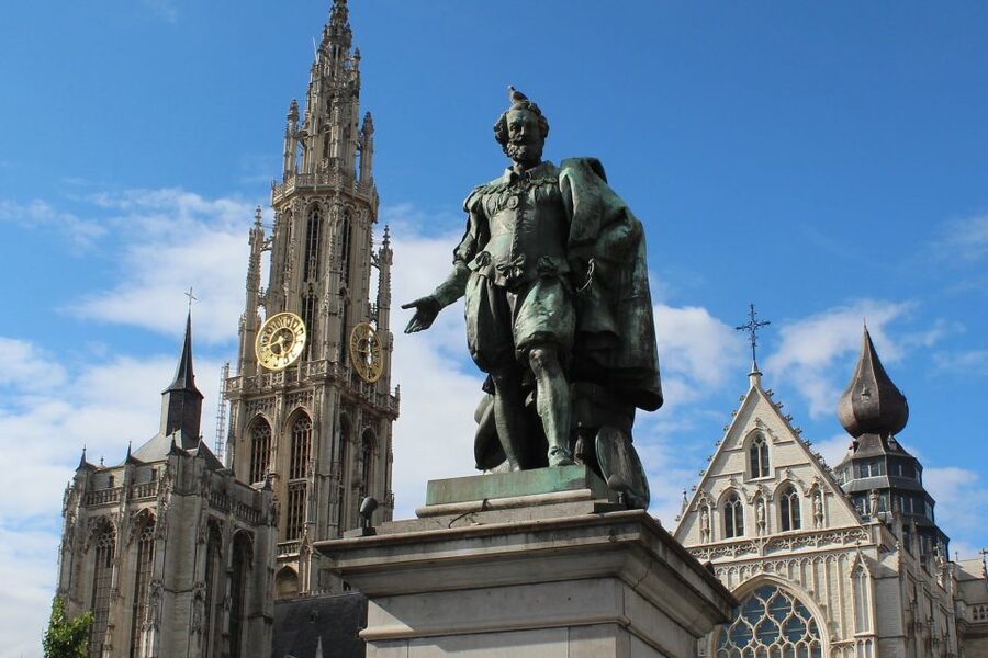 Antwerp: Private Walking Tour with a Local - Key points to know before booking