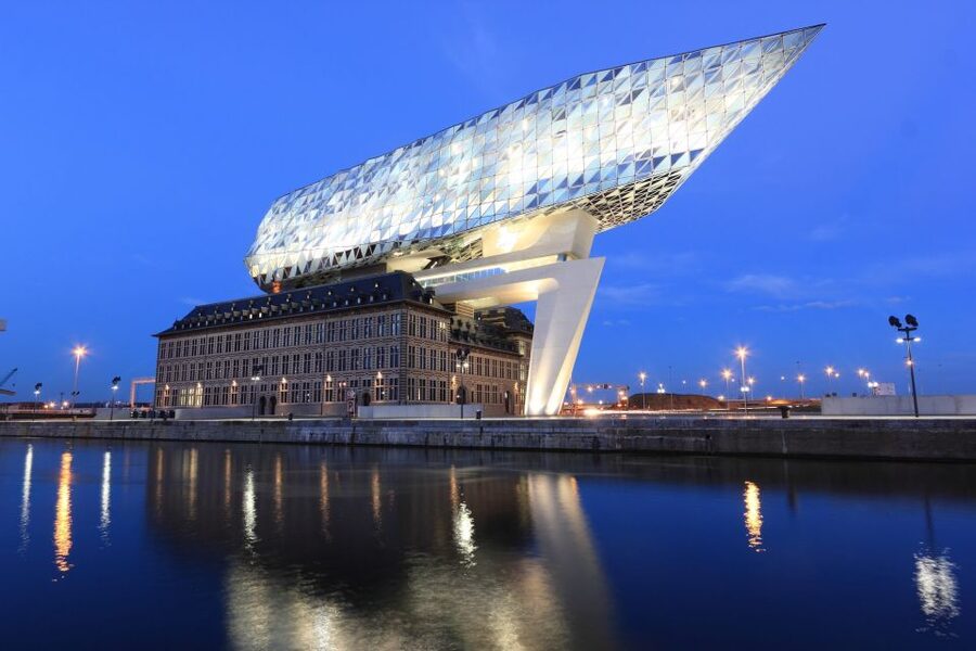Antwerp: Private Walking Tour with a Local - Seeing Antwerp beyond the obvious stops