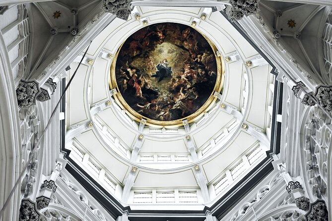 Antwerp Sightseeing Tour from Brussels - Grote Markt and the story behind Antwerp