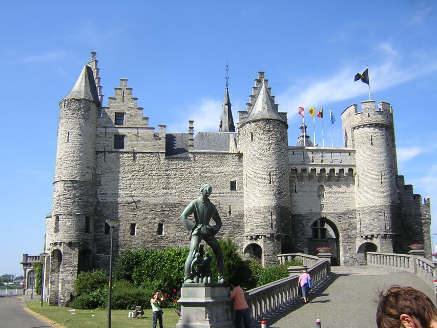 Antwerp: Walking Tour from Steen to Central Station - A possible Rubens house stop during the lunch break