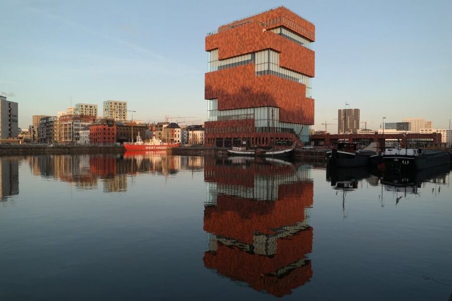 Antwerp: Walking Tour from Steen to Central Station - Is $388 a fair price for a private group?
