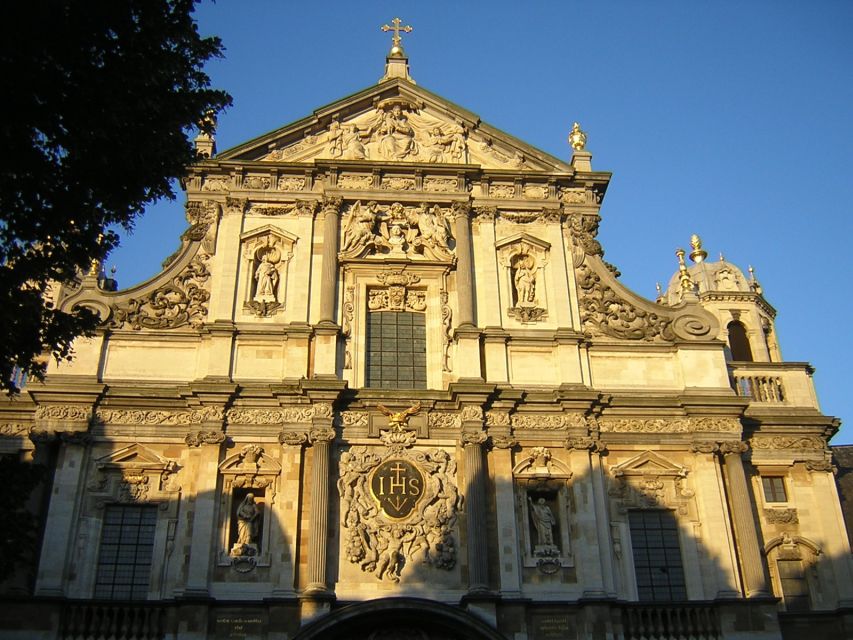 Antwerp: Walking Tour from Steen to Central Station - Rubens and two major works in the Cathedral