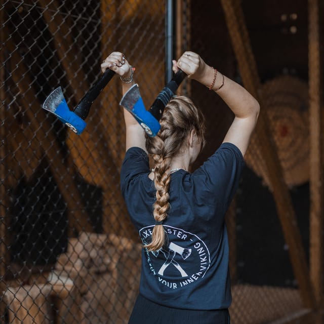 AXE THROWING EXPERIENCE IN ANTWERP - The first minutes: safety before the first throw