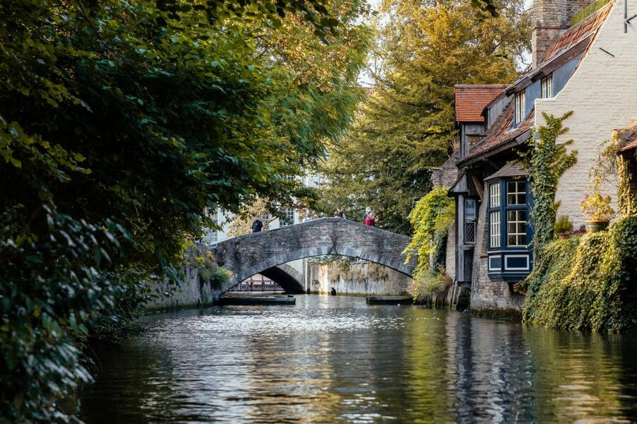 Bruges: 1.5-Hour Private Kick-Start Tour with a Local - The guides are the heart of the experience