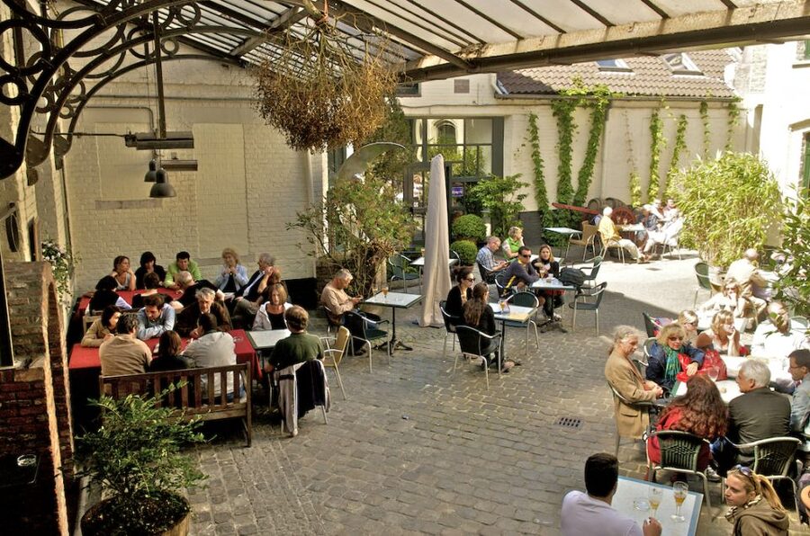 Bruges: 3-Hour Beer and Chocolate Tasting Private Tour - Pickup, timing, and planning advice