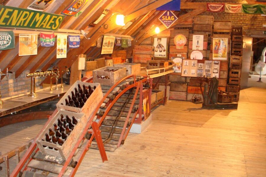 Bruges: 3-Hour Beer and Chocolate Tasting Private Tour - Who should book this experience?