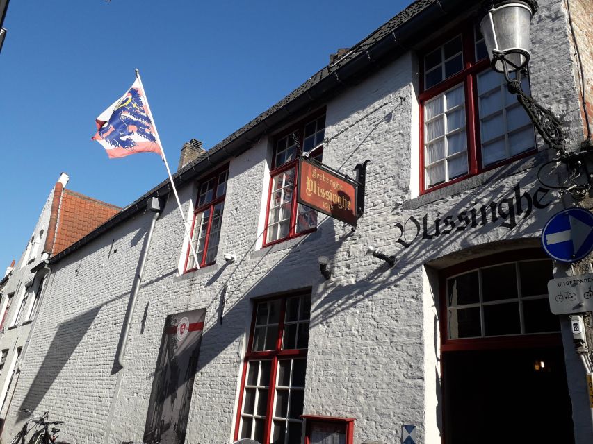 Bruges Beer and Chocolate Walking Tour - What the four-hour pace feels like