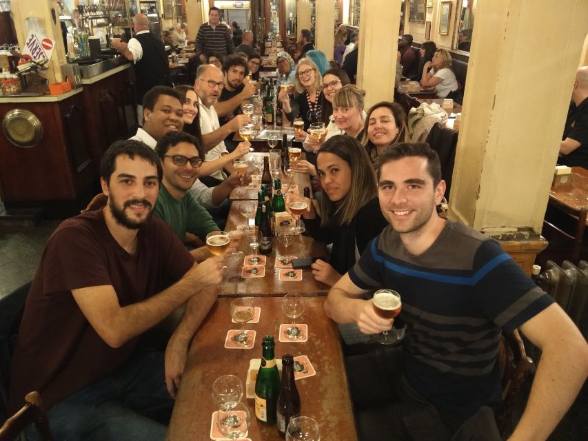Bruges: Belgian Beer Tour with Chocolate Pairing - Bruges history between the tasting stops