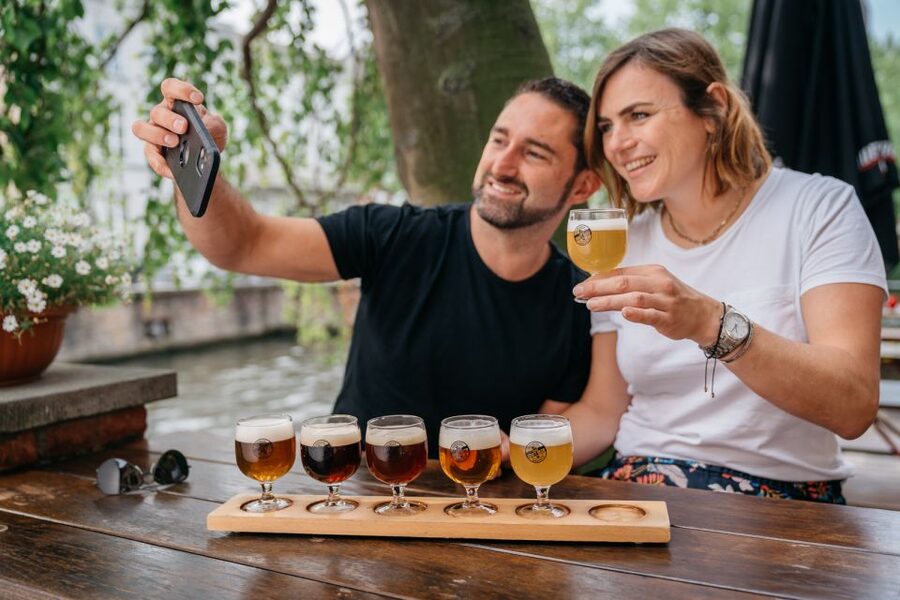 Bruges: Bourgogne des Flandres Brewery and Distillery Visit - Finding the brewery and starting the visit