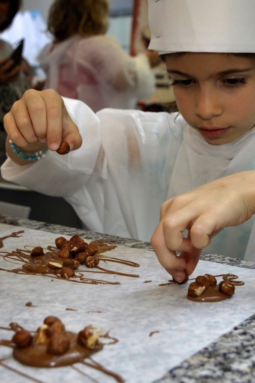 Bruges: Chocolate Making Workshop and Chocolate Museum Entry - Making Lollipops, Mendiants, and Your Own Designs
