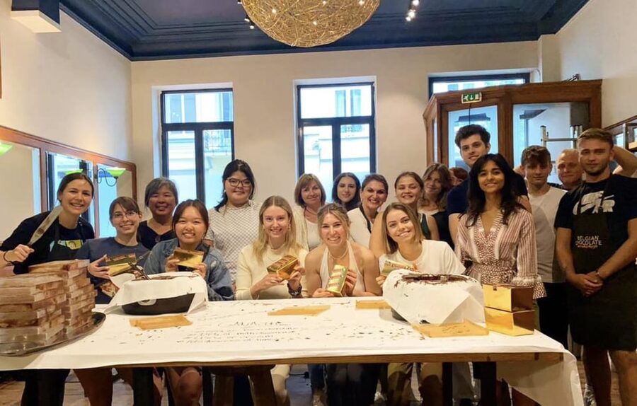Bruges: Chocolate Truffle Making Class - Hot chocolate while your mixture cools