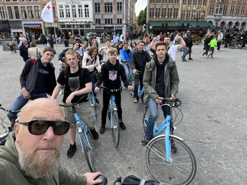 Bruges: City Highlights Bike Tour - What the cycling feels like on real streets
