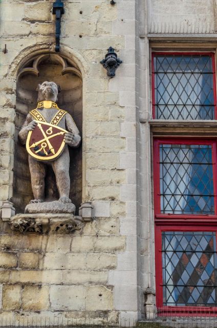 Bruges: Express Walk with a Local in 60 minutes - Why the small group matters
