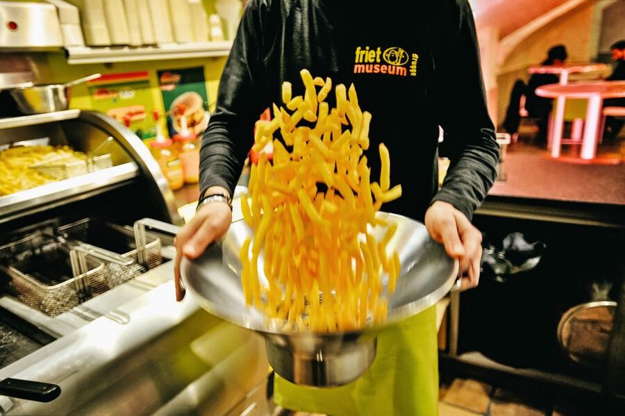 Bruges: Frietmuseum Entry Ticket - From Potato to Belgian Frites Upstairs