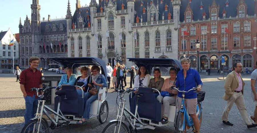 Bruges: Guided Rickshaw Tour - Through the famous center and beyond