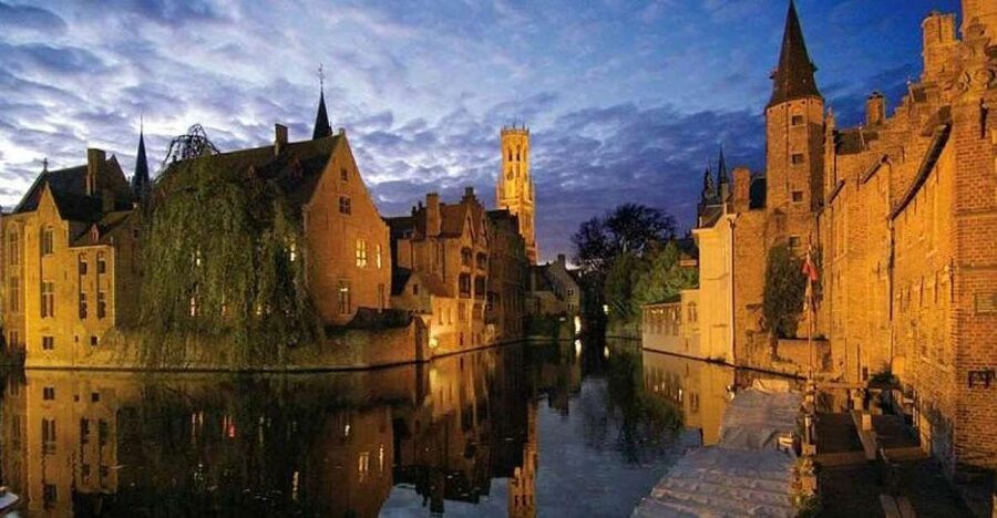 Bruges: Guided Walking Tour - Burg Square and the Basilica of the Holy Blood