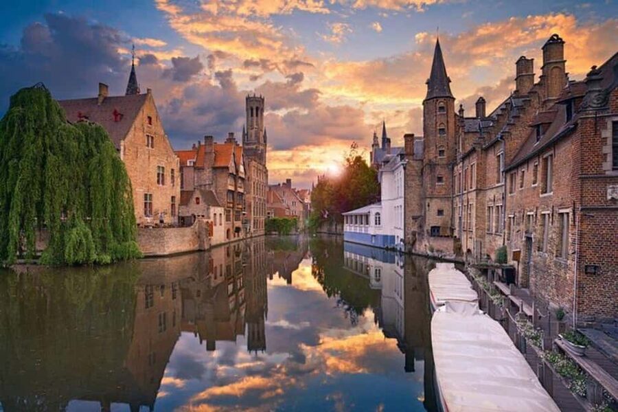 Bruges : Highlights & Hidden gems Walking Tour - Why this private Bruges walk works well