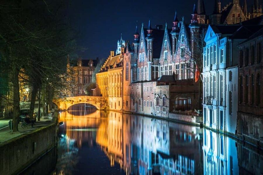 Bruges : Highlights & Hidden gems Walking Tour - Meeting at Markt 30 and finding your bearings