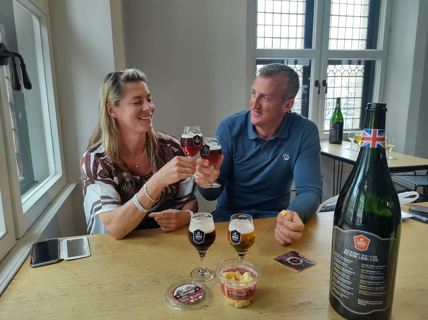 Bruges: Historical Walking Tour with Food Tasting - Fries, bitterballen, cheese, and hot chocolate