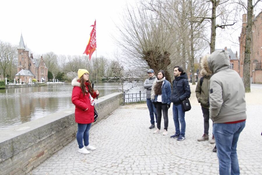 Bruges: History, Chocolate and Beer Walking Tour - From cocoa bean to praline