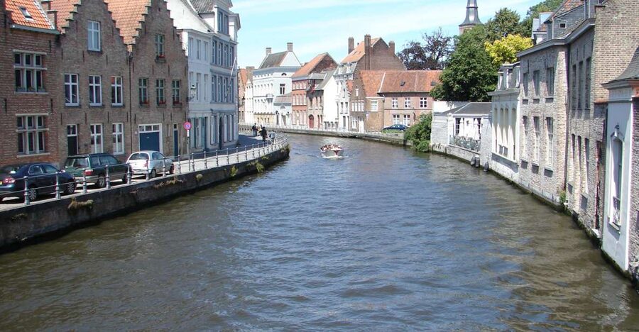 Bruges Private 2-Hour Walking Tour - Why a private two-hour walk works well in Bruges