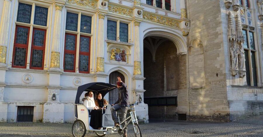 Bruges: Private Guided Tour by Pedicab - Canals, medieval buildings, and the story behind them