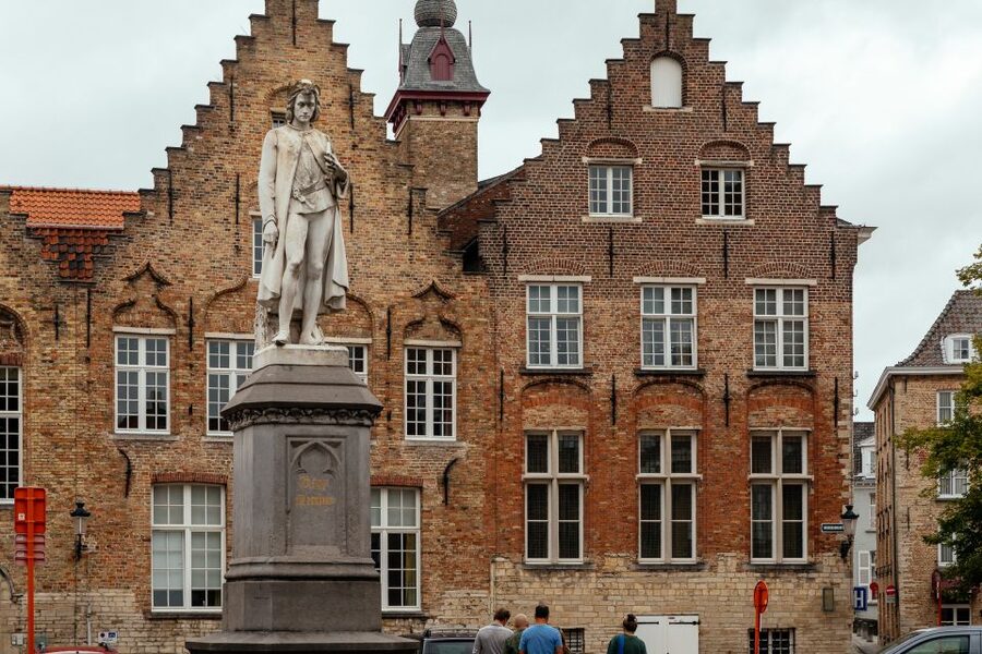 Bruges: Private Tour with Locals – Highlights & Hidden Gems - Timing, comfort, and practical details