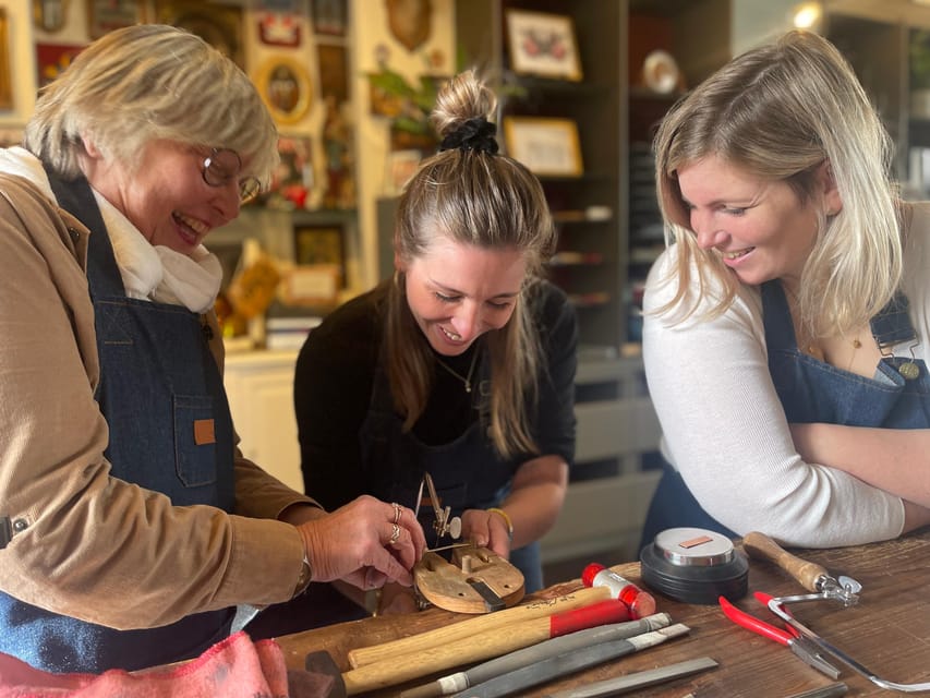 Bruges: Silver Ring-Making Workshop - Choosing the ring before cutting the silver