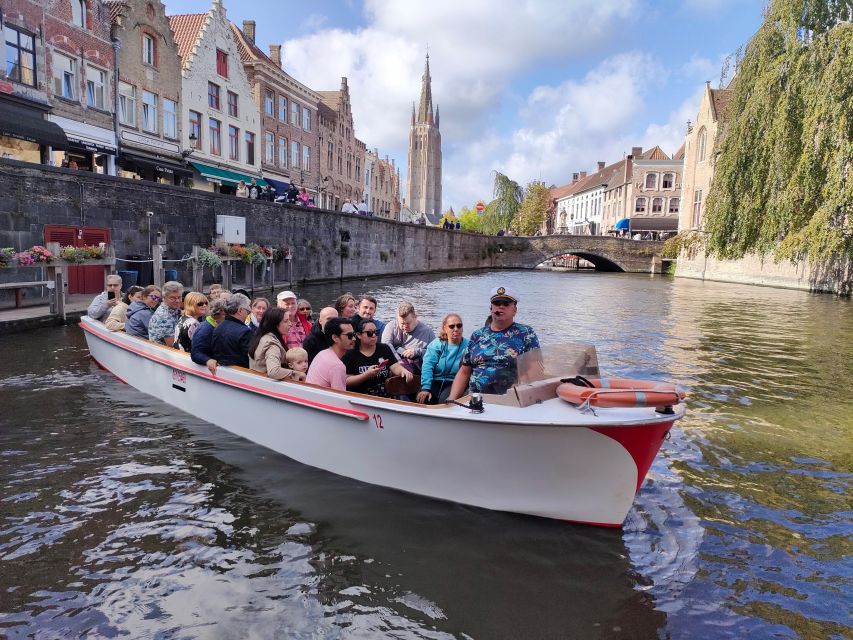 Bruges: Small Group Boat Cruise and Guided Walking Tour - Is $51 a fair price for 150 minutes?