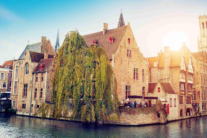 Bruges Uncovered: Historic Walking Tour & Canal Boat Experience - Minnewater Lake and the Béguinage