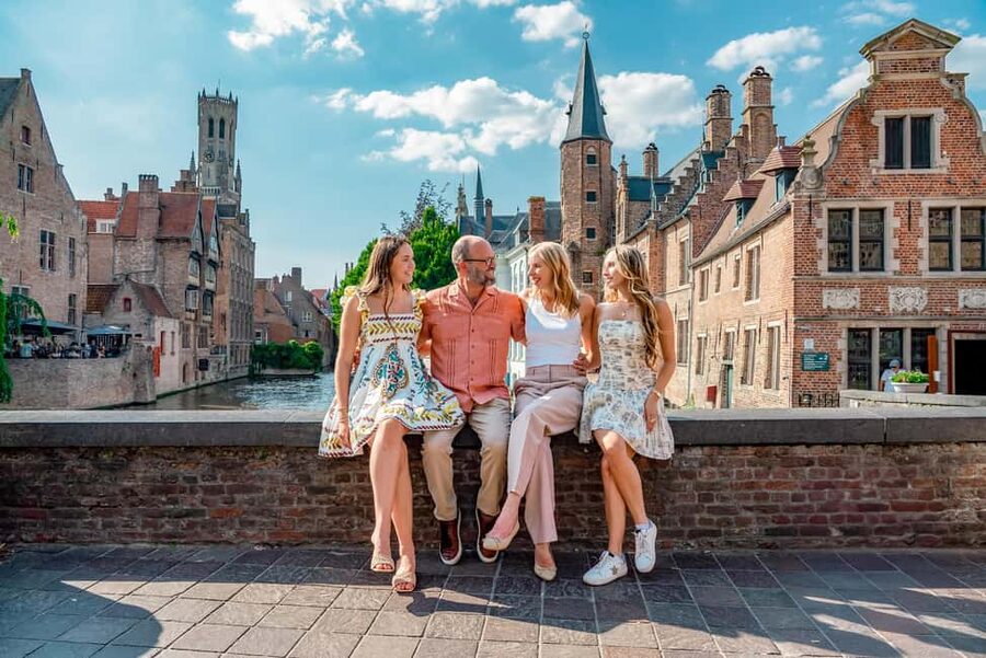 Bruges : Your private 1 hour photoshoot in the medieval city - What the customer feedback tells you