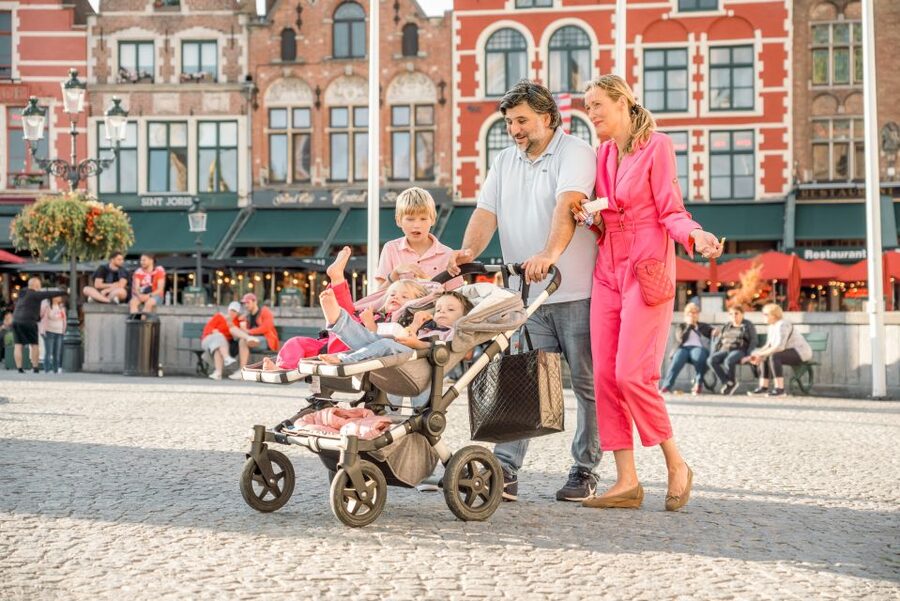 Bruges : Your private 30min. photoshoot in the medieval city - Key points to know before booking