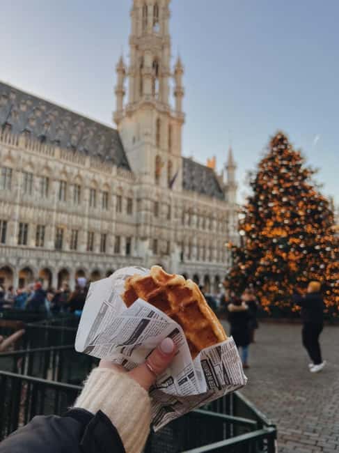 Brussels: 2-Hour Walking Tour of the Historic Center with a Local Guide - Starting under the City Hall at Grand-Place