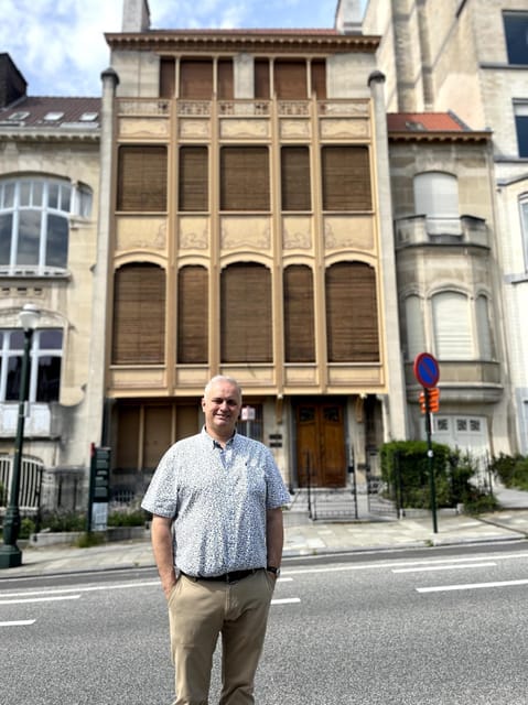 Brussels: 2-hours "Art Nouveau" Walking Tour - Maison Saint Cyr and the art of making a narrow façade memorable