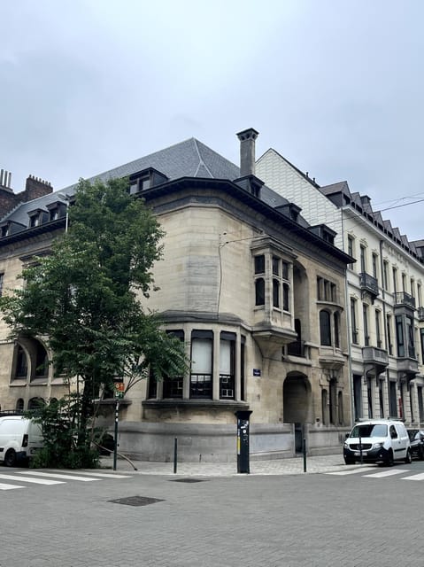 Brussels: 2-hours "Art Nouveau" Walking Tour - Meeting at Merode and beginning near Cinquantenaire