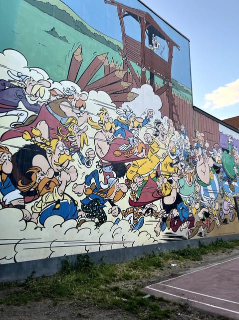 Brussels: 2 hours Private Walking Tour of the Comics Walls - Booking details worth keeping in mind