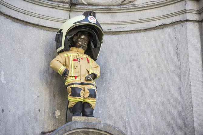 Brussels All In Tour : Belgian food, chocolate, beer, sightseeing - Place St. Gery and the lost Zenne
