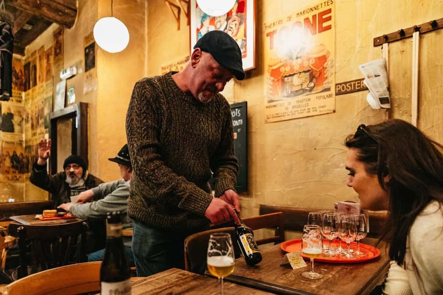 Brussels: Beer Tasting Tour with 7 Beers and Snacks - Key points to know before booking