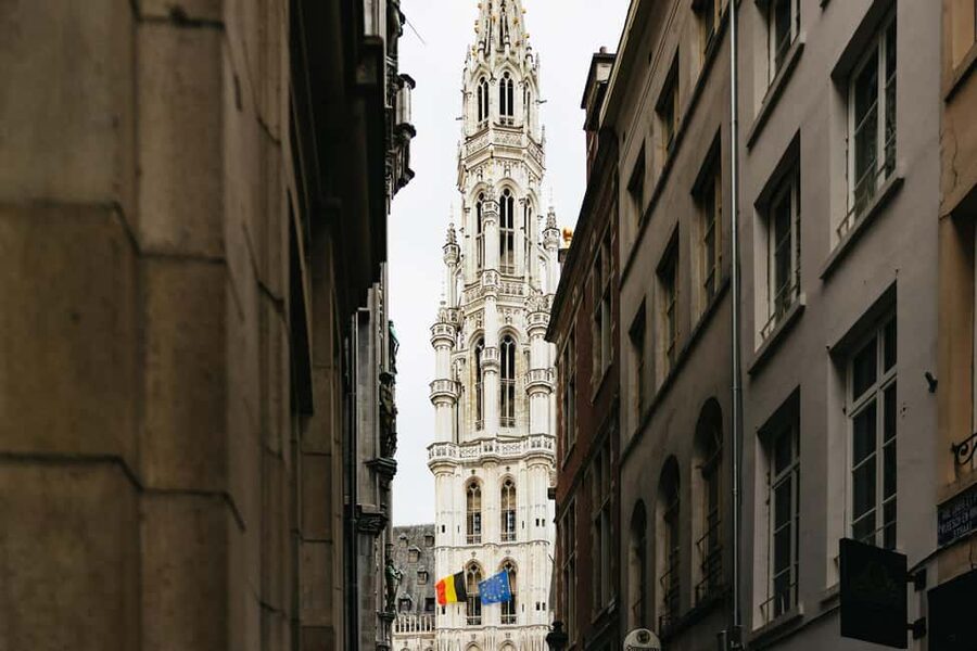 Brussels: Beer Tasting Tour with 7 Beers and Snacks - Saint Géry, the fish market, and Saint Catherine’s Church